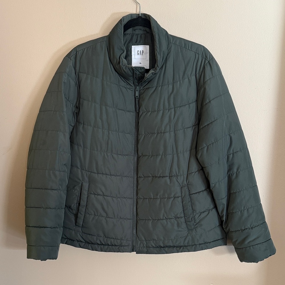 GAP Men's Dark Green Puffer Jacket Cold Control Water Resistant Stylish Utility